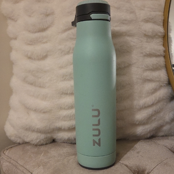Zulu Other - Zulu 24oz Aqua Blue Bottle Thermos